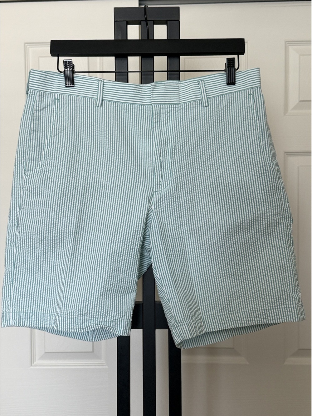 Bobby Jones Roberts Seersucker Stripe Shorts Size 35 Green White Golf Chino